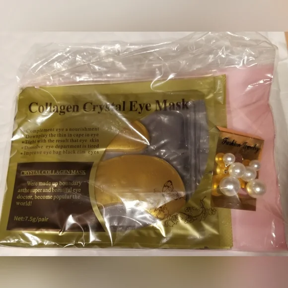 Spa Cup & Bath Care Set, Eye & Lip Mask Set, Small Makeup Bag & 3 Earrin…